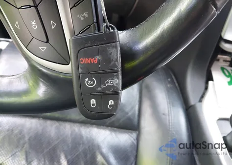 2015 Jeep Grand Cherokee High Altitude z USA, uszkodzony, nr VIN 1C4RJECG8FC137639